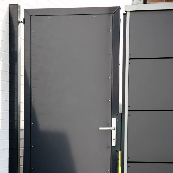 INOVA Drehflügeltor Industrie Blechfüllung